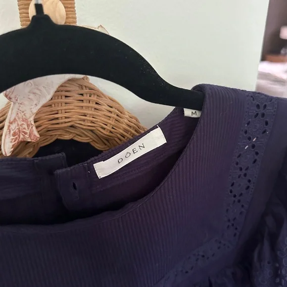 DOEN…Minore dress. EUC Sz M. Navy. FLATTERING. - Picture 4 of 4